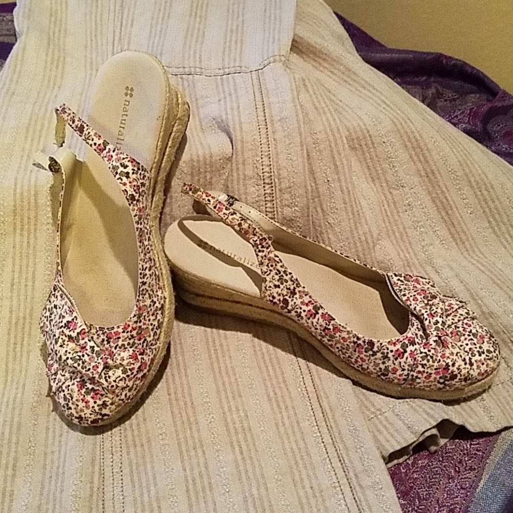 Naturalizer Rope Sole Wedges